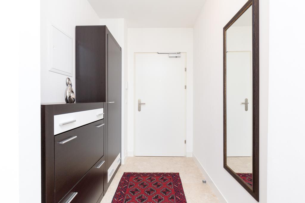 Rafael Kaiser - Paros Apartment - Contactless 24H Check-In Виена Стая снимка